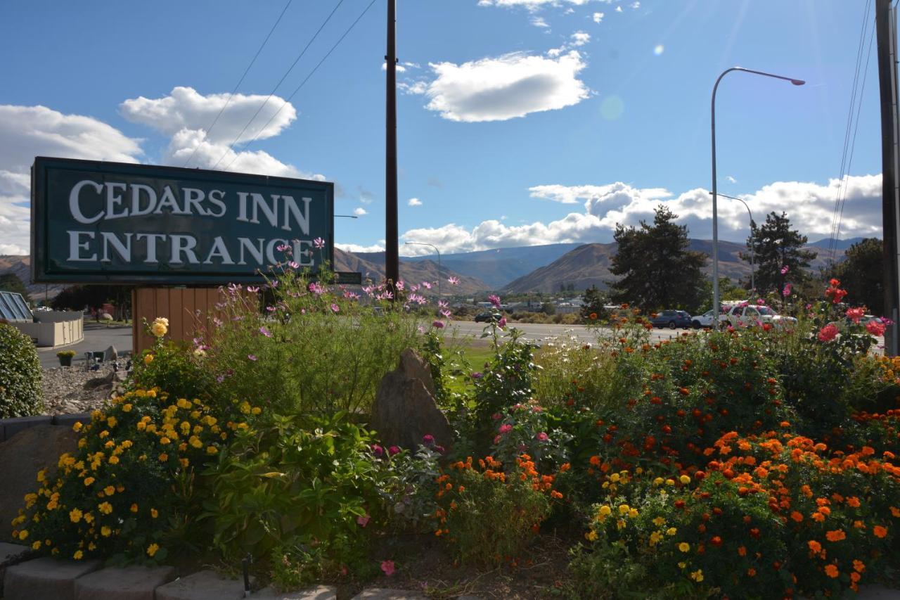 Cedars Inn Wenatchee Exterior foto