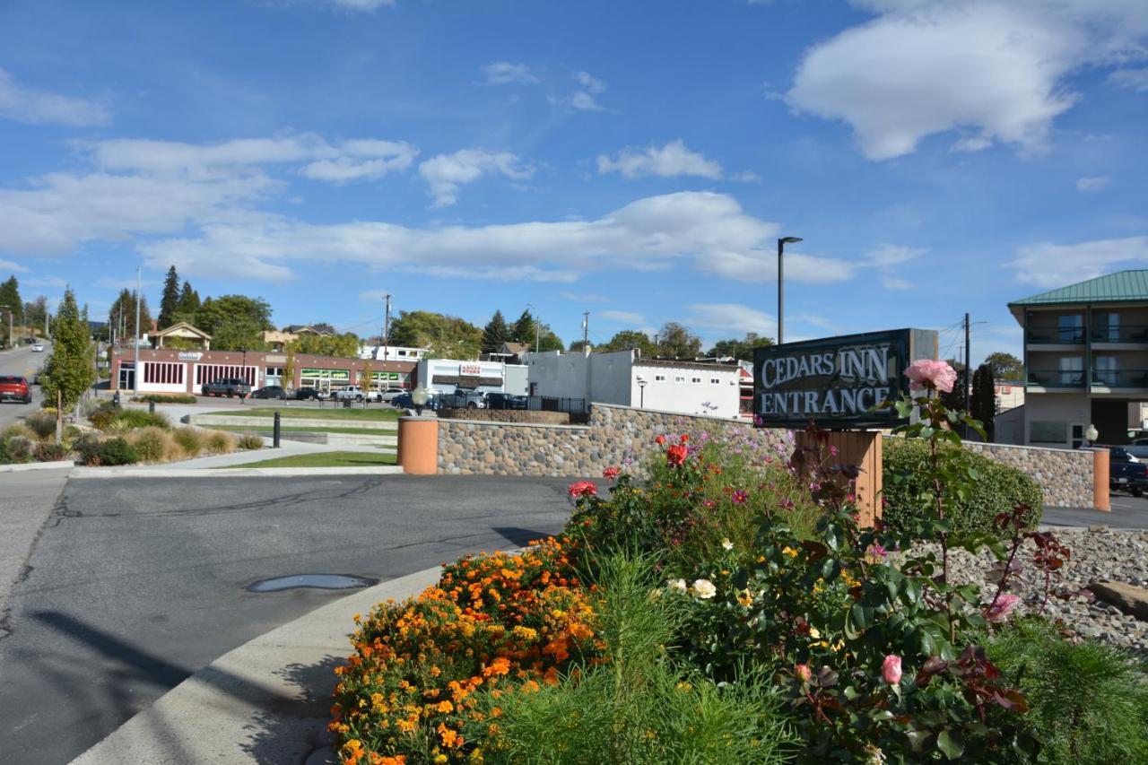 Cedars Inn Wenatchee Exterior foto
