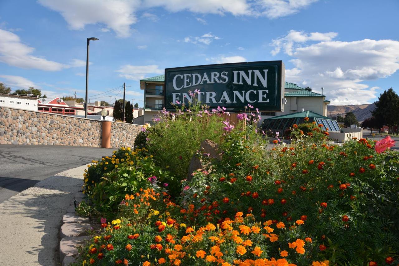 Cedars Inn Wenatchee Exterior foto